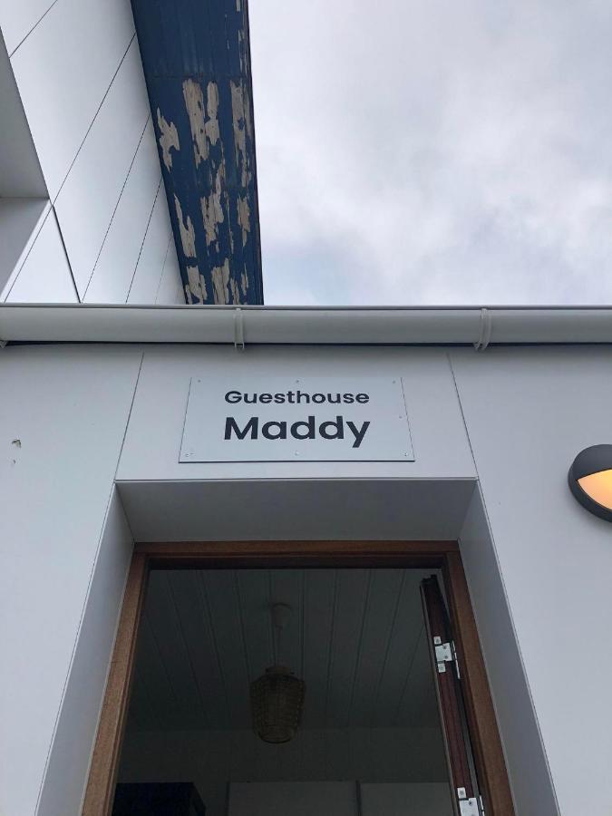 Guesthouse Maddy フーサヴィーク エクステリア 写真