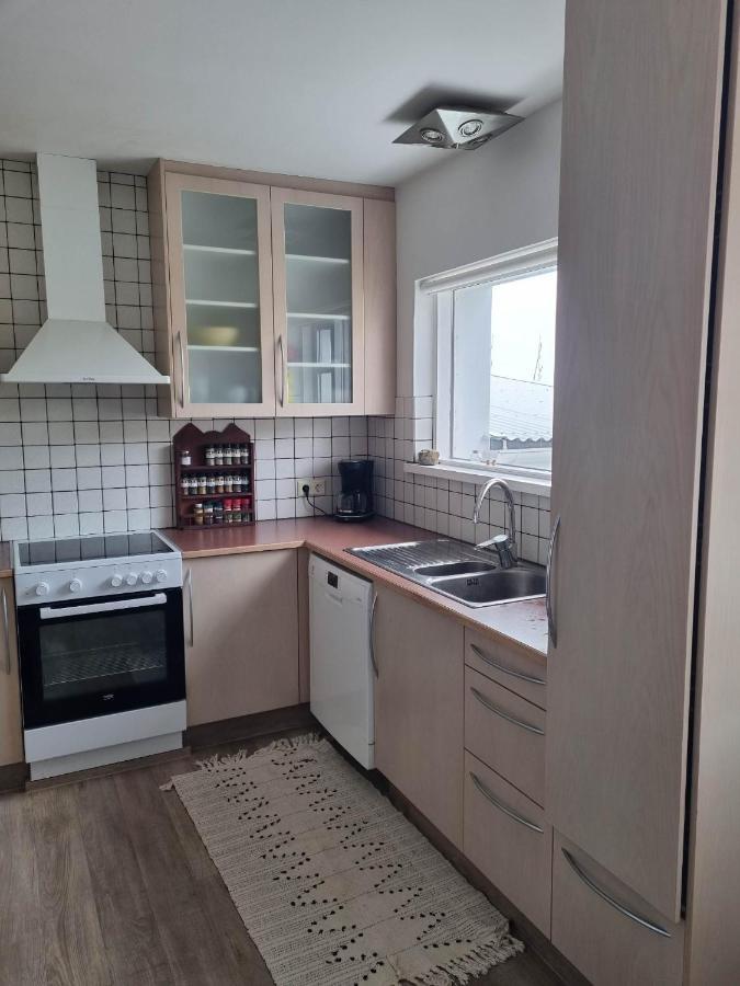 Guesthouse Maddy フーサヴィーク エクステリア 写真